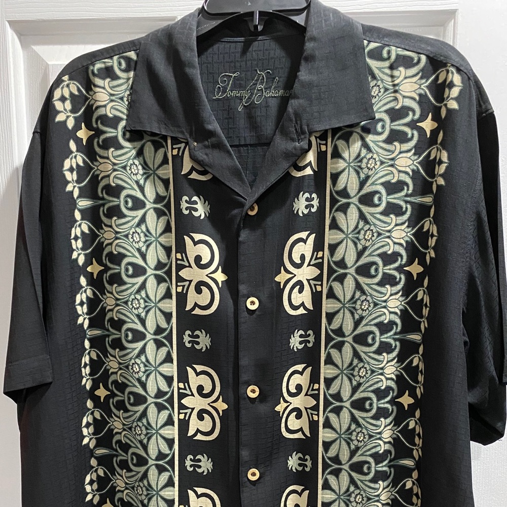 Tommy Bahama 100% silk shirt size xl